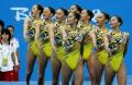 图文-花样游泳集体技术自选 日本八位姑娘齐刷刷登场