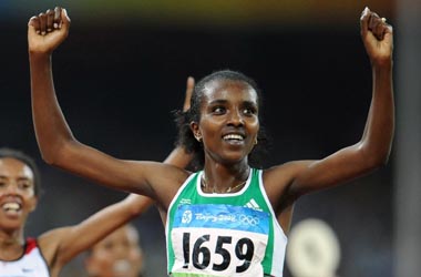  الاثيوبية ديبابا تحرز ذهبية سباق 5 الاف م