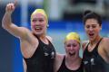 图文-女子4x200米自由泳决赛 一起留下激动泪水