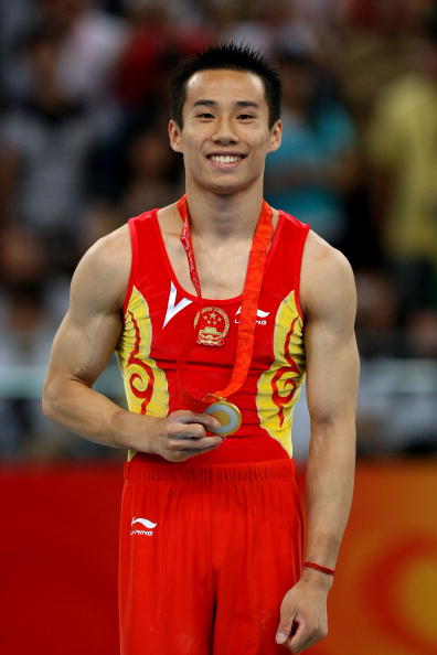 图文-奥运会男子鞍马决赛 肖钦开心拿到冠军