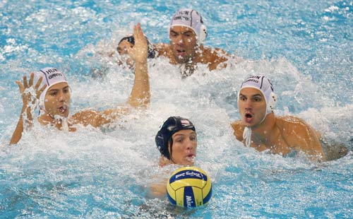 Photo: Hungary beats US to win Olympic Water Polo gold