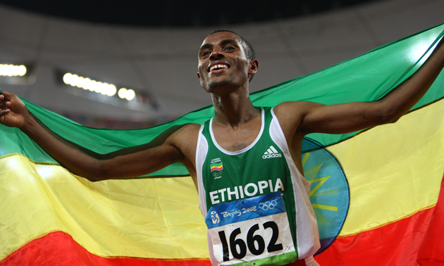 10 000 m messieurs : Le sourire de Békélé pour la photo-finish