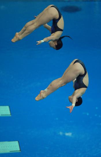 图文-跳水开赛 中国选手郭晶晶和吴敏霞