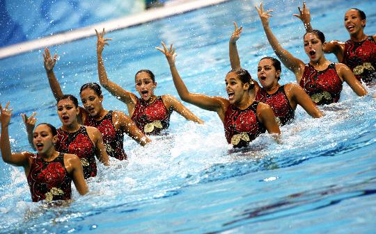 图文-花样游泳团体赛俄罗斯夺金 埃及姑娘活力四射