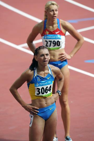 图文―女子七项全能赛况 乌克兰选手体格精奇