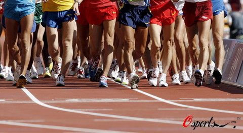 图文-北京奥运会男子20公里竞走 一大堆人