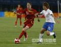 图文-[奥运]中国女足VS日本 对手严防浦玮进攻