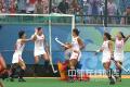 图文-中国女曲3-0胜西班牙取开门红 队员庆祝得分