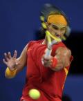 图文-[奥运]网球男单半决赛 纳达尔的精彩回球