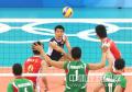 图文-[男排小组赛]中国1-3保加利亚 自由人接球