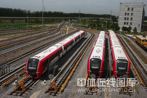 图文-北京地铁机场快线将开通 车组停在T3编组