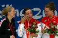 图文-女子100米仰泳决赛 落泪的反而是冠军