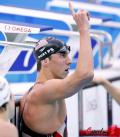 图文-男子200米自由泳美国夺冠 菲尔普斯握紧拳头