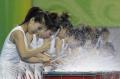 图文-奥运会17日女子水球赛况 水鼓打得很有气势