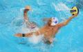 图文-奥运会20日男子水球八强赛 压制对手