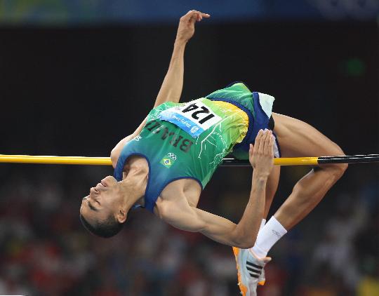 图文-奥运男子跳高斯林诺夫夺冠 巴西选手关键一跳