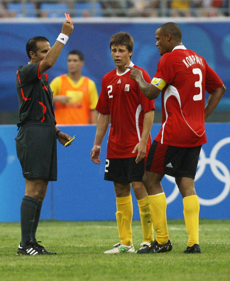 图文-奥运男足巴西1-0比利时 比利时主力无奈红牌