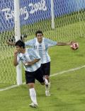图文-男足半决赛巴西0-3阿根廷 阿圭罗梅开二度