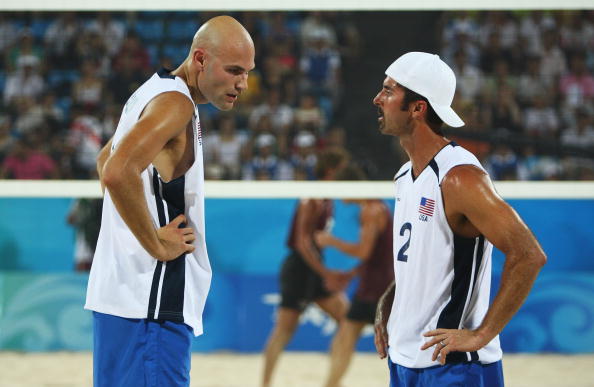 图文-奥运会沙滩排球预赛9日赛场 沟通必不可少