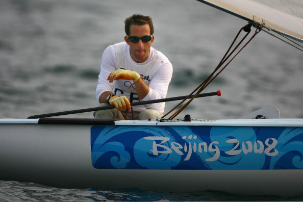 图文-奥运帆船帆板精彩回顾 男选手样子很酷