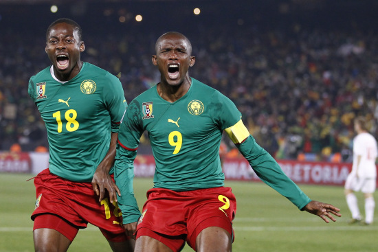 图文-[小组赛]喀麦隆VS丹麦 埃托奥庆祝进球_图