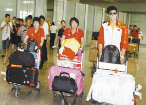 ������Ӿ�ӵ���λ���ƻ����Ҷʫ�ġ���������������ң���