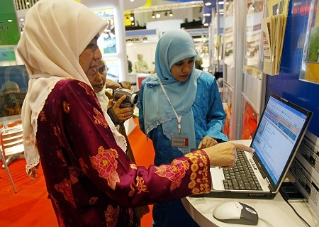马来西亚政府考虑推行上网过滤软件_互联网