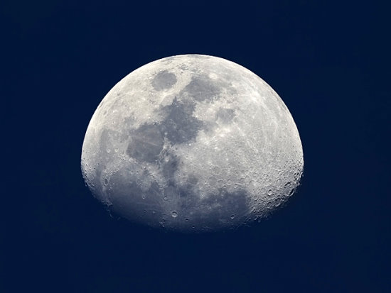 夜空明月