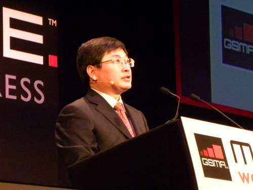 中国联通总经理陆益民出席2009世界移动大会时演讲