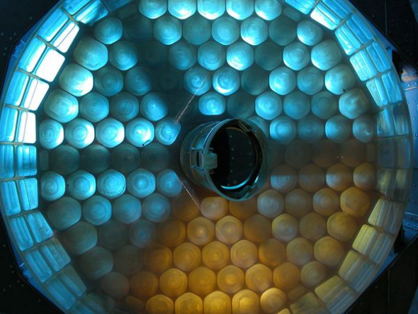 SOFIA的蜂巢镜（图片来源：NASA的罗恩・斯特朗）