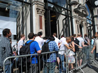 iPhone 4Ӣ�����ŷ����ֳ�