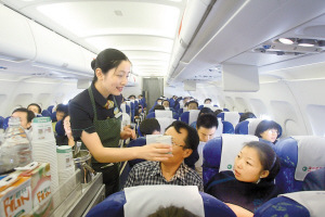 航空人士称飞机上打手机短期内没戏_通讯与电