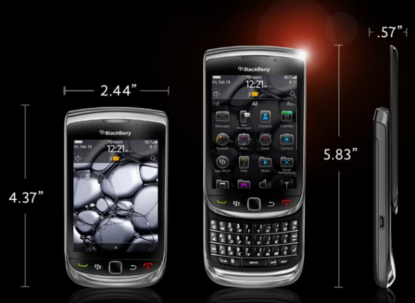 图为RIM最新款BlackBerry Torch 9800