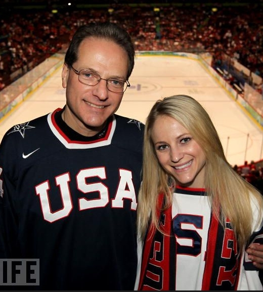 美国冰球联盟阿纳海姆巨鸭队(Anaheim Ducks)老板,CTO传媒董事长亨利·萨缪里(Henry Samueli) 美国冰球联盟阿纳海姆巨鸭队(Anaheim Ducks)老板,CTO传媒董事长亨利·萨缪里(Henry Samueli)