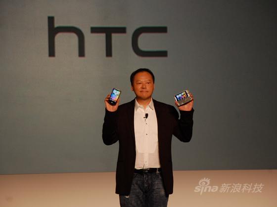 图为：HTC Desire HD与Desire Z发布