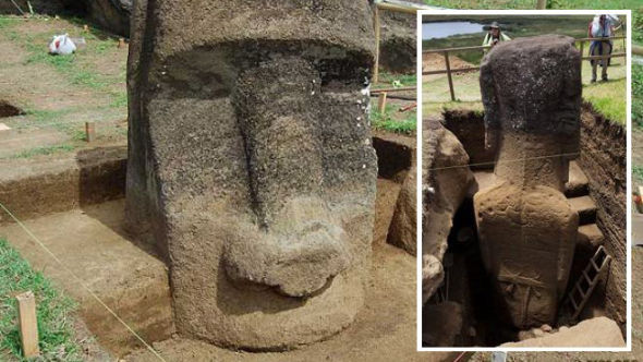 最近首次在复活节岛上对这里的神秘石雕进行了系统化的科学发掘，发现这些原本被认为只有一个头部的石雕下方拥有完整的身体，只是在漫长的岁月中逐渐被沙土掩埋