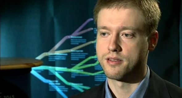 31岁媒体企业家伊茨科夫指出，他的目标是10年内把人脑植入一个机器人身体。他说他的技术会最先引起“残疾和垂死患者”的兴趣。