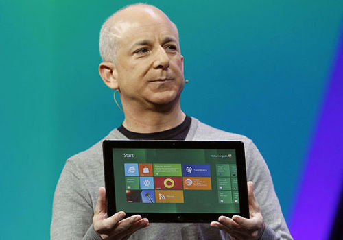 Windows和Windows Live部门总裁史蒂芬-辛诺夫斯基(Steven Sinofsky)
