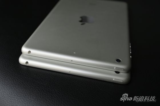 iPad mini 2(上)和iPad mini对比