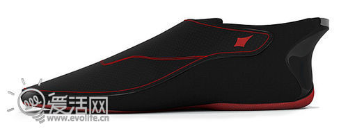 内置GPS 能计算运动量的Lechal概念智能跑鞋