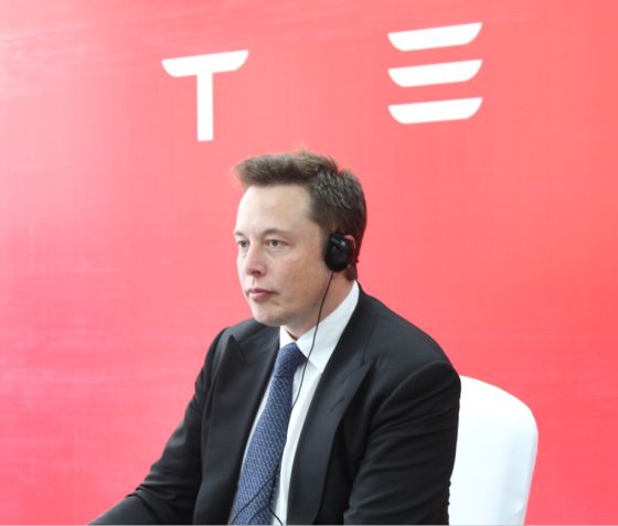 ��˹����ʼ�ˡ�CEO��¡����˹��