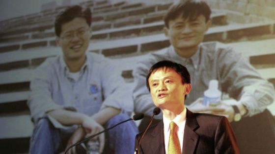 2005年，马云宣布雅虎10亿美元投资阿里