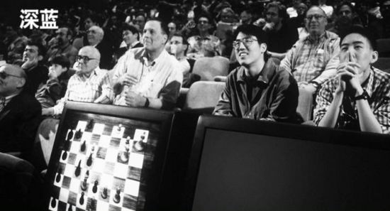 IBM“深蓝”战胜国际象棋世界冠军