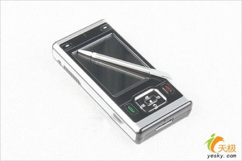 �Լ۱ȳ���TCL�����ֻ�e787ֻ��820Ԫ