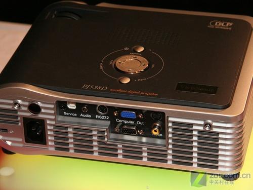 ����������XGA���������PJ558D����