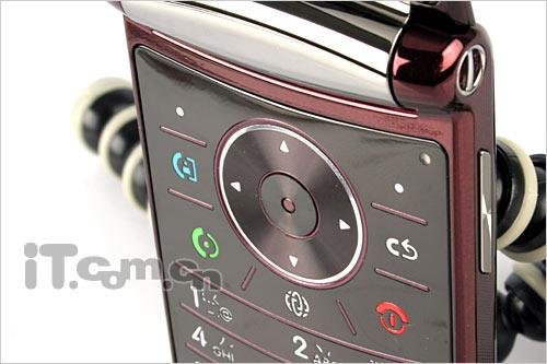 移动宽带手机王摩托镜面3G手机V9评测(3)