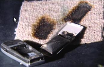诺基亚手机电池新西兰爆炸起火地毯被点燃(图)