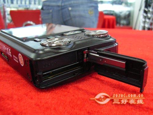 超级便携7倍小长焦卡西欧V7仅售1700