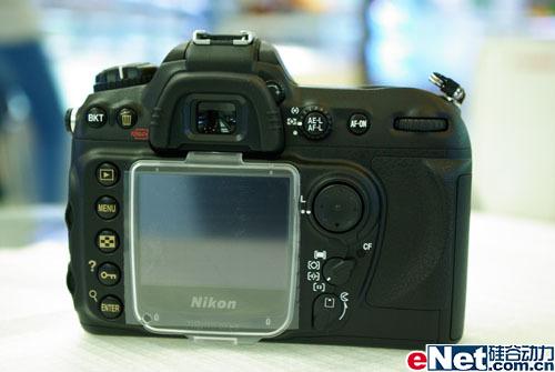 尼康D200搭载尼康18-200头套餐16500元