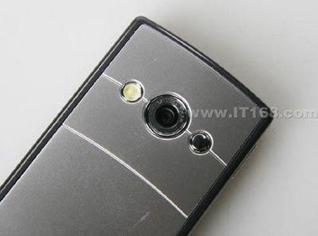 ���ɺ������´�����д�ֻ�E65����ǧԪ